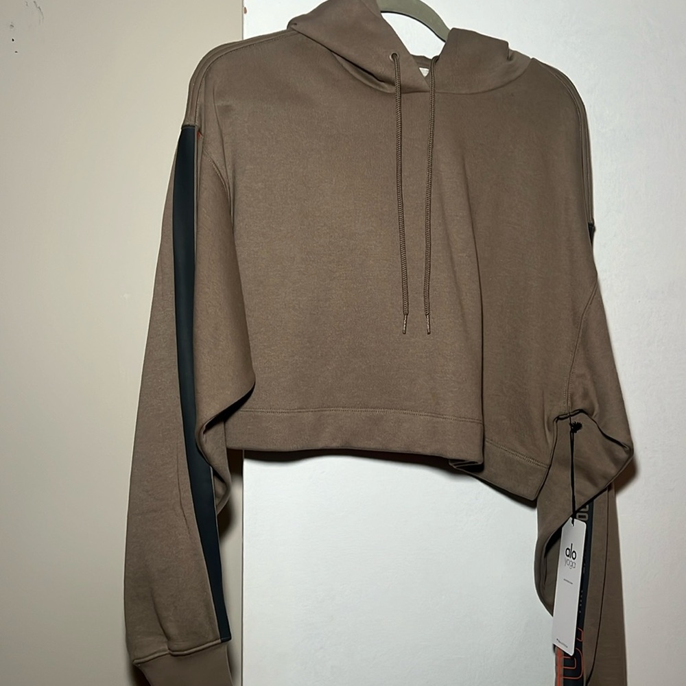 Alo Yoga cropped hoodie
